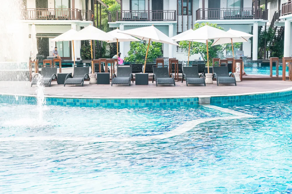 Make a Splash Responsibly: Swimming Pool Rules and Etiquette for Apartments